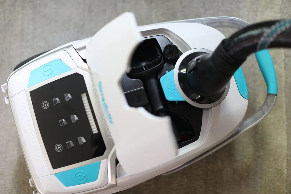 How to Clean Vacuum Cleaner Hose: A Complete Guide